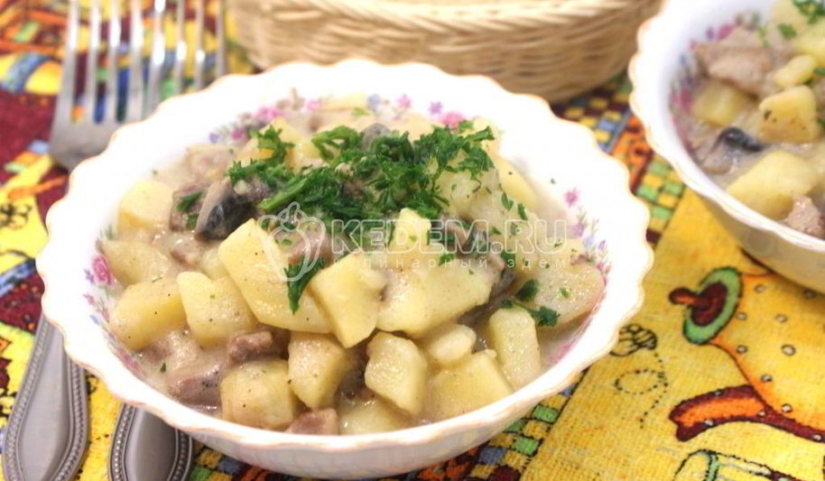 Рецепт жаркого с грибами и сметаной