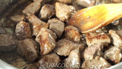 жаркое с грибами в горшочках