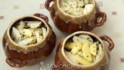 жаркое с грибами в горшочках