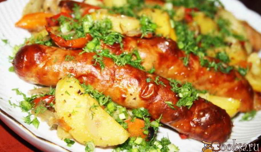 Рецепт жаркого с колбасками в духовке