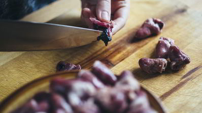 жаркое с куриными сердечками