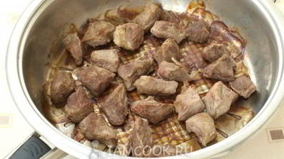 жаркое с мясом в горшочках