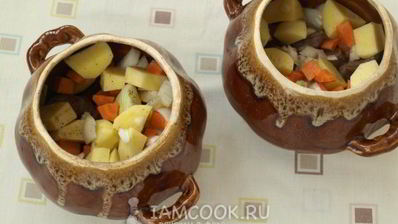 жаркое с мясом в горшочках