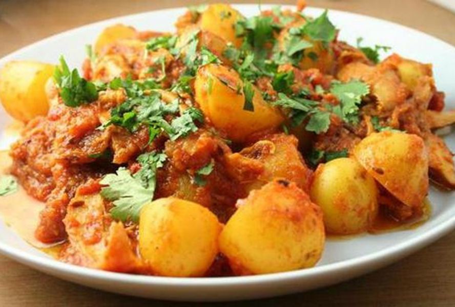 Жаркое с овощами и курицей по-домашнему