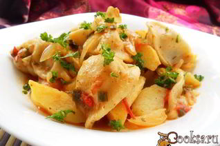 Жаркое с пельменями