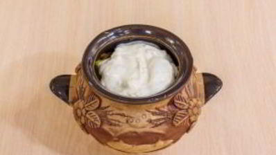 жаркое в горшочках под крышечкой из теста