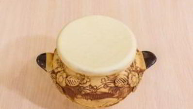 жаркое в горшочках под крышечкой из теста