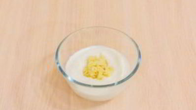 жаркое в горшочках под крышечкой из теста