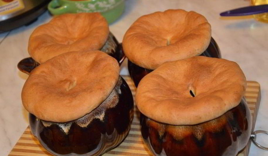 Рецепт жаркого в горшочках