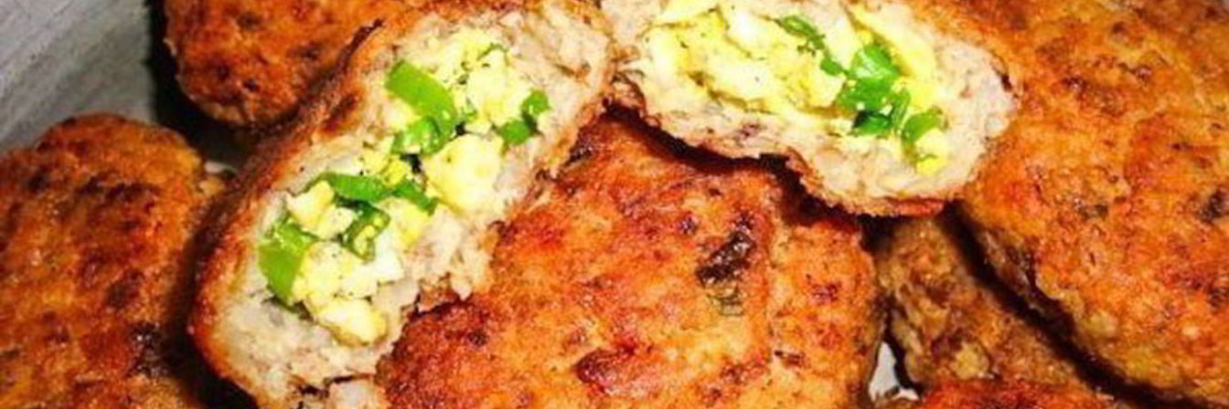 Гречнево-куриные зразы с зеленым луком и яйцом