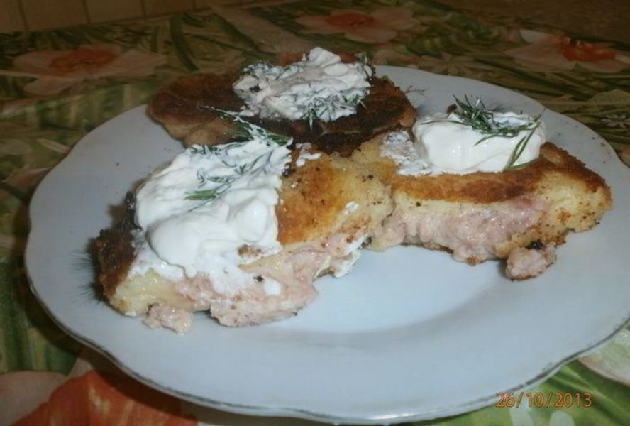 Картофельные зразы с ветчиной и сыром