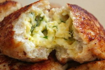 Куриные зразы с сырно-яичной начинкой