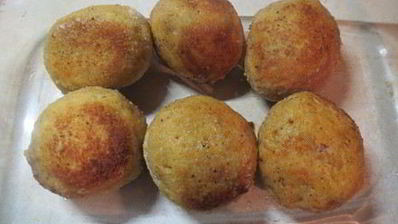 куриные зразы с яйцом и луком и шотландское яйцо