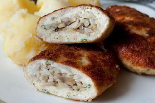 Зразы из курицы с грибами и рисом
