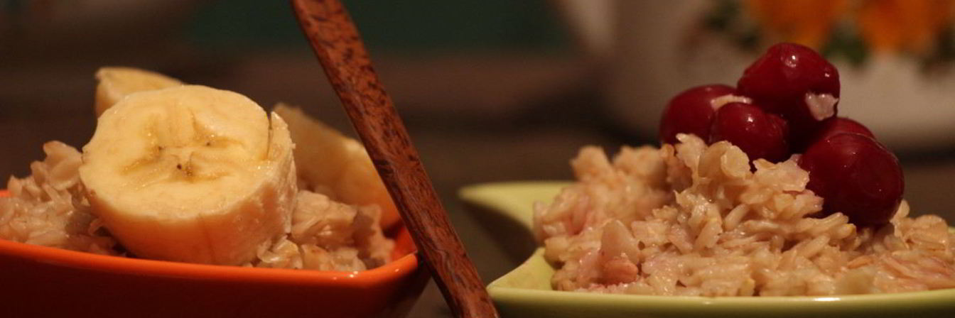 Геркулесовая каша с бананом и вишней