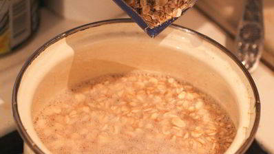 геркулесовая каша с бананом и вишней