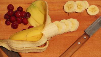 геркулесовая каша с бананом и вишней