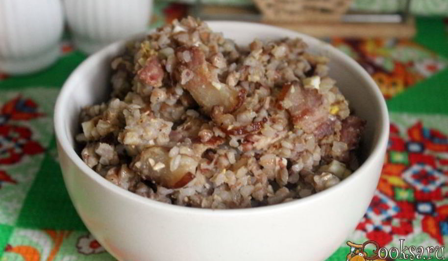 Рецепт ароматной гречки с копченой грудинкой