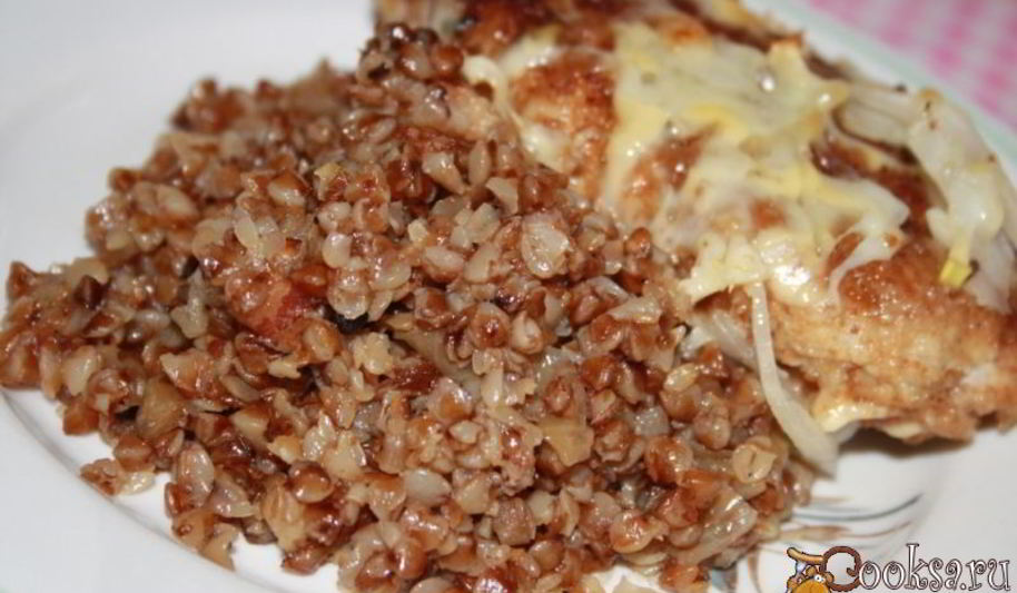 Рецепт ароматной гречки с луком и беконом