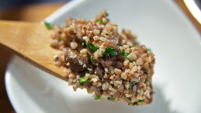 гречка с белыми грибами и шампиньонами