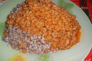 Гречка с фаршем на сковороде