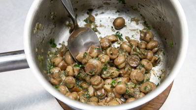 гречка с грибами и чесночными гренками