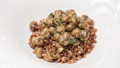 гречка с грибами и чесночными гренками