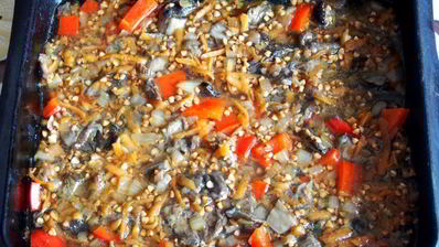 гречка с грибами и овощами в духовке