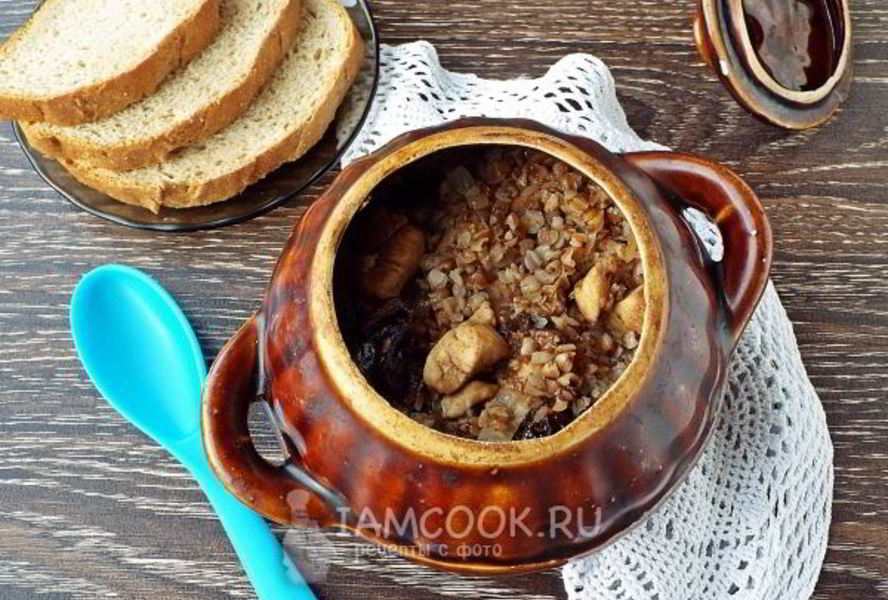 Гречка с курицей в горшочке в духовке