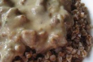 Гречка с лисичками в сливочном соусе