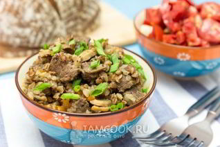 Гречка с мясом и грибами