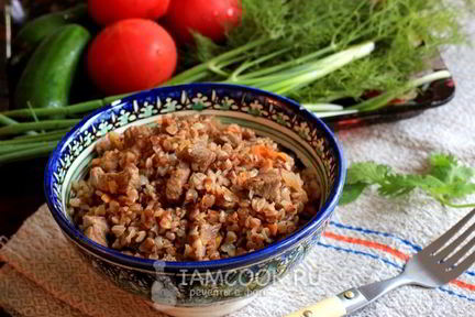 Гречка с мясом на сковороде
