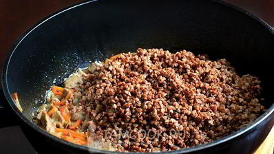 гречка с мясом на сковороде