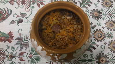 гречка с мясом в горшочках