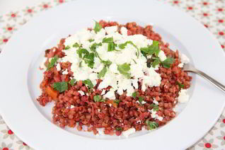 Гречка с овощами и фетой