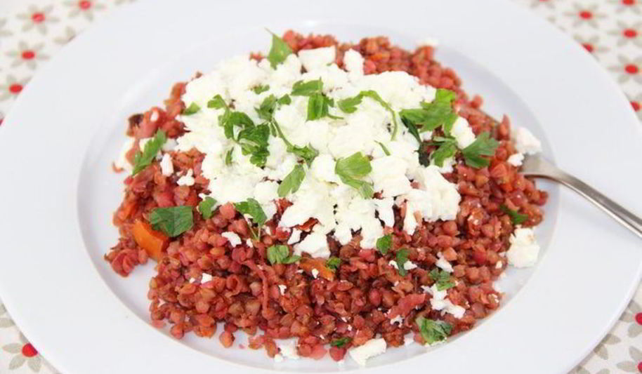 Рецепт гречки с овощами и фетой