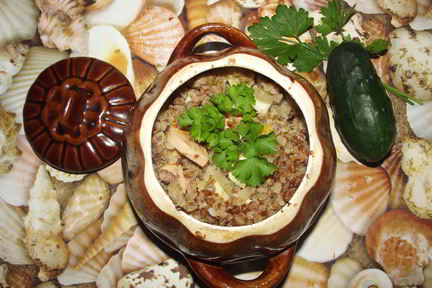 Гречка с патиссонами в горшочке