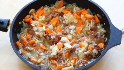 гречка с тушенкой в сковороде