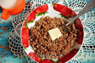 Гречневая каша на молоке в мультиварке