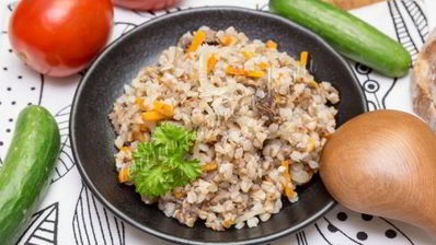 гречневая каша с тушенкой