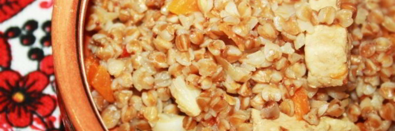 Гречневая каша со свининой и овощами