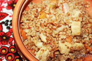 Гречневая каша со свининой и овощами