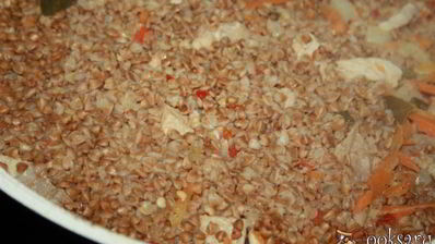 гречневая каша со свининой и овощами