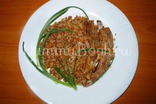 Гречневая каша со свиными ребрышками из мультиварки