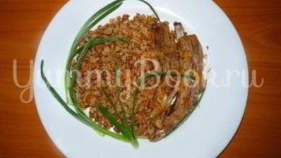 гречневая каша со свиными ребрышками из мультиварки