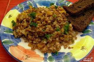 Тушеная гречка