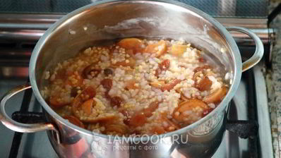 каша дружба с сушеными яблоками и изюмом