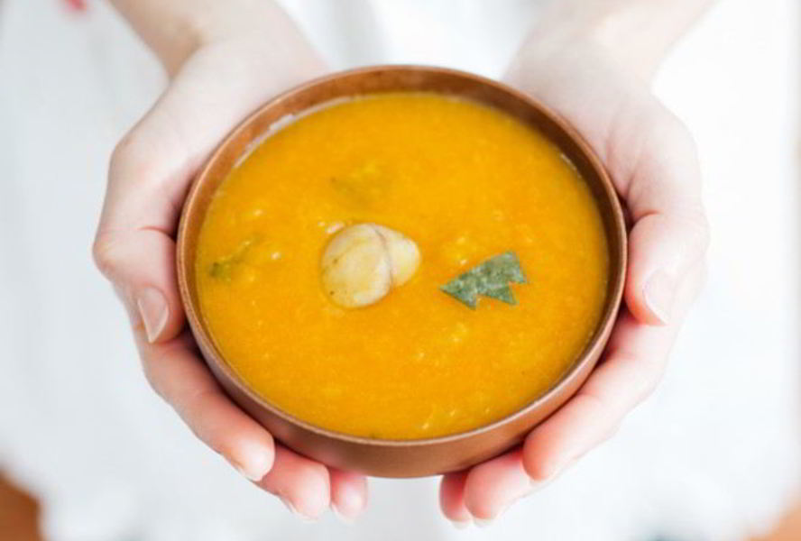 Каша из белого риса и желтой тыквы