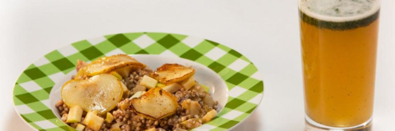 Каша из зеленой гречи с яблоком и тархун