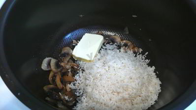 каша с грибами в мультиварке на воде